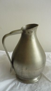 Pichet étain