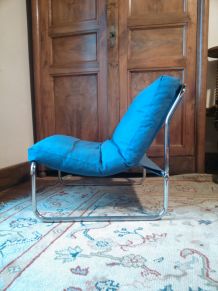 Ensemble de 5 fauteuils en tissus bleu et armature acier, type Herlag 