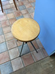 Tabouret à vis 