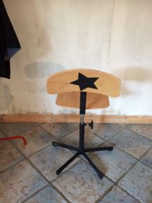 Chaises d'atelier  années 70