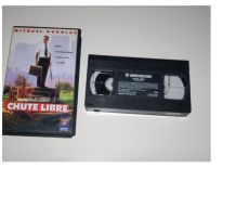 CASSETTE VHS CHUTE LIBRE