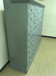 Superbe meuble de métier à tiroirs 1910/1920