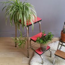 Escabeau formica rouge vintage
