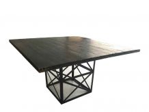 Magnifique Table de repas carrée design industriel