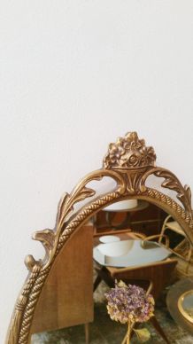 Miroir ancien ovale bronze doré