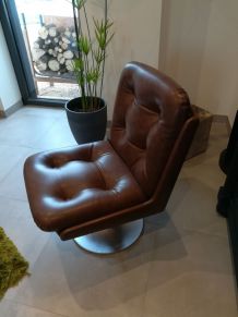 2 fauteuils vintages simili cuir marron