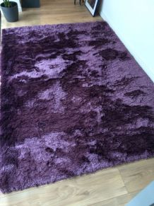 Très beau tapis violet