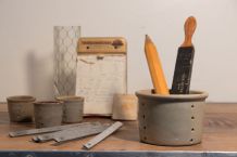 Faisselle ancienne grand modèle en terre.