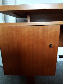Bureau 1960 plaqué noyer blond