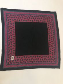 Foulard Yves Saint Laurent 