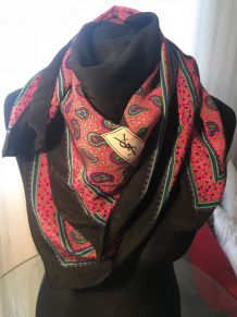 Foulard Yves Saint Laurent 