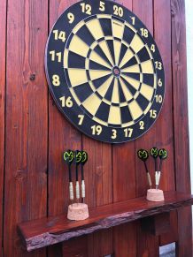 jeu de fléchettes avec cadre en bois