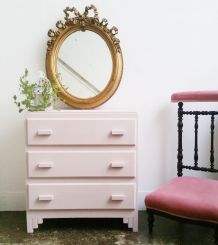 Commode vintage rose poudré