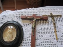Croix, crucifix, ste Thérèse, Vierge de la Garde....