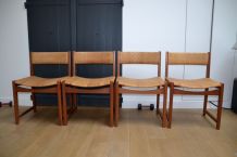 4 chaises scandinaves