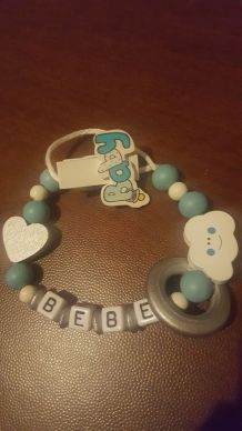 Attache tétine personnalisé 