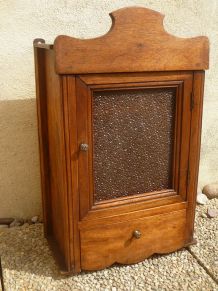 armoire  a pharmacie  ancienne