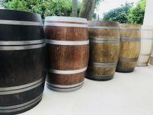 Tonneaux fûts de vin decoratifs