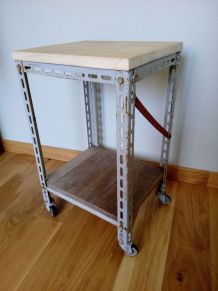 Desserte industrielle roulante, chariot d'atelier