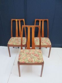 Série de 4 chaises en teck vintage
