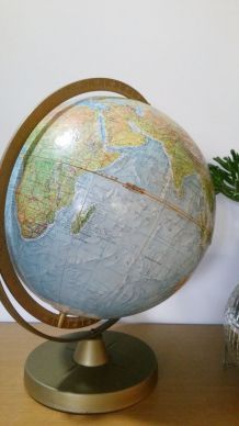 Mappemonde des années 60