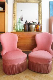 Paire de fauteuils crapauds vintage rose