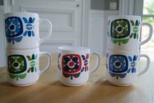 5 mugs Mobil Arcopal 70's