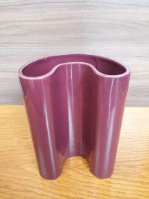 vase pourpre style 70s
