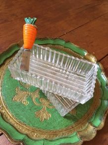 Deux ramequins en verre cannelé des années 60 ..