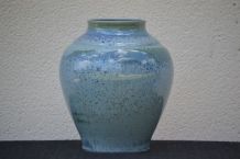 Vase boule en porcelaine Jaune de chrome modèle Nymphéa