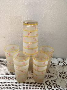 Cinq verres à orangeade années 60.