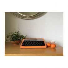 Machine à écrire SILVER REED 100