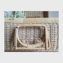 Petite malle en osier 