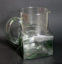 Ancienne carafe verre