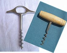 lot  de  2 tire bouchon , bois et métal