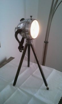 lampe trépied industrielle vintage