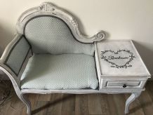 Banquette telephone relookee 