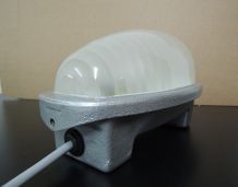 Applique hublot style industriel