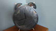 Horloge / réveil vintage marque Karlsson