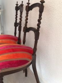 Paire de chaises en noyer époque Napoléon III