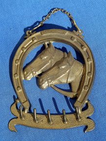 porte clé fer a cheval ,chevaux , vintage