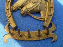 porte clé fer a cheval ,chevaux , vintage