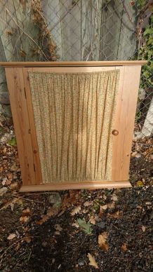 Petite amoire à glace à accrocher