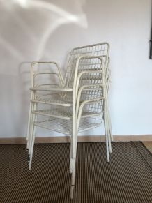 Suite de 4 chaises Ému modèle Rio de 1960