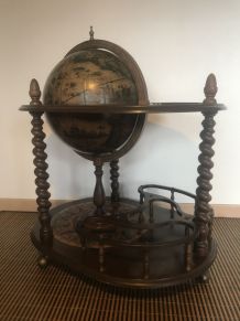 Desserte bar mappemonde 