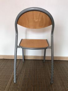 Chaises type écoliers 