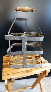 CASIER ZINC ET BOIS POUR  4 BOUTEILLES