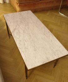 Table basse vintage en marbre blanc pieds en laiton dorés