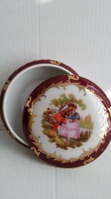 Coll.scene galante Bonbonnière porcelaine