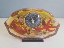 inclusion avec baromètre des années 70